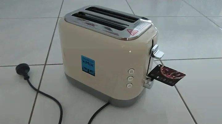 Kenwood Kmix Toaster Cream Colour Unpack